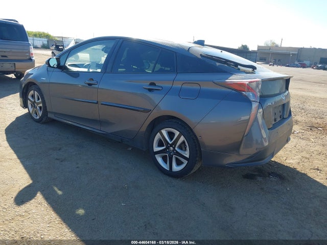 Toyota Prius Four Touring 2016 JTDKARFU6G3000968 Image 3