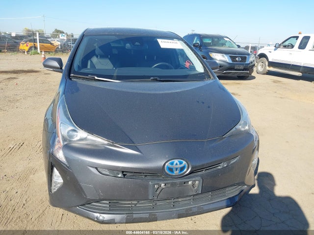 Toyota Prius Four Touring 2016 JTDKARFU6G3000968 Image 6