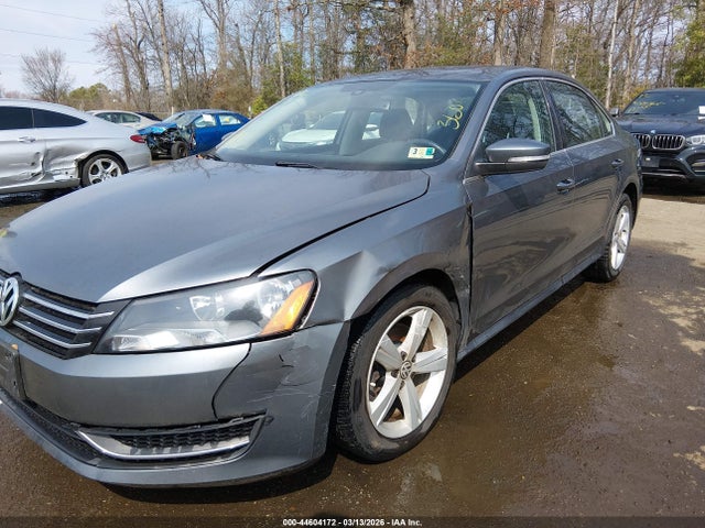 Aukcja sprzedaży 2013 Volkswagen Passat 2.5l Se, vin: 1VWBP7A33DC060006, numer aukcji: 44604172