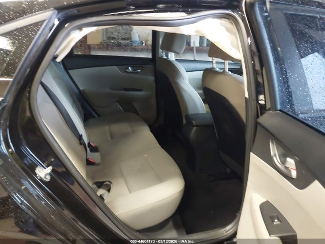 2019 Kia Forte Lxs მანქანა იყიდება აუქციონზე, vin: 3KPF24AD5KE131626, აუქციონის ნომერი: 44604173