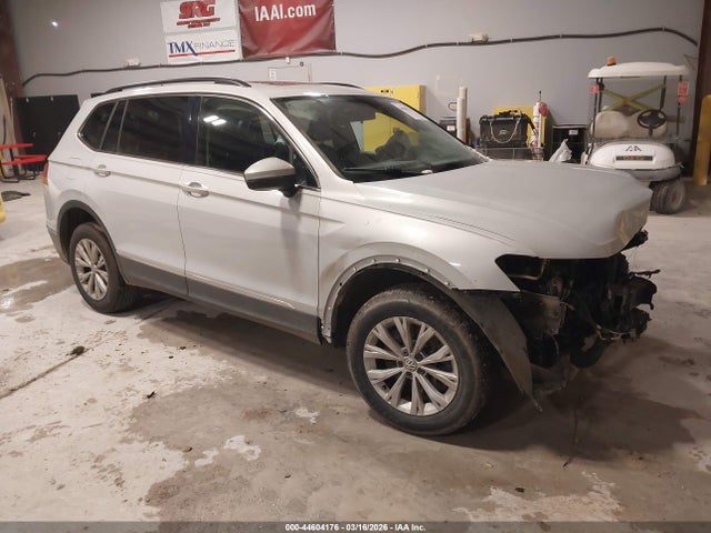 2018 VOLKSWAGEN TIGUAN 3VV3B7AX6JM181519