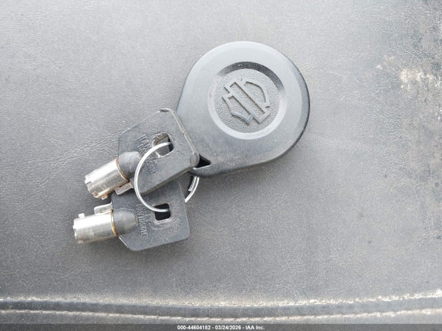 2012 HARLEY-DAVIDSON FLHTCU 1HD1FCM12CB644064 Photo 10