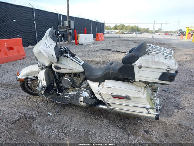 2012 HARLEY-DAVIDSON FLHTCU 1HD1FCM12CB644064 Photo 2