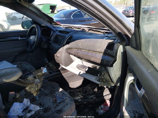 Продаж на аукціоні авто 2015 Kia Sorento Lx, vin: 5XYKT4A67FG590937, номер лоту: 44604183