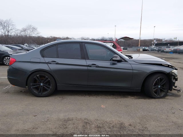 44604184 :رقم المزاد ، WBA3B5G50DNS05524 vin ، 2013 Bmw 328i Xdrive مزاد بيع