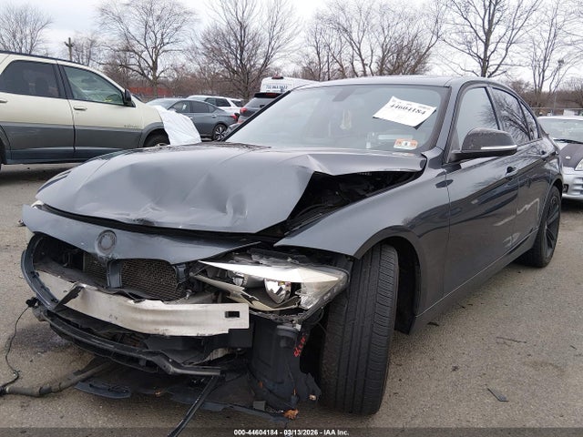 44604184 :رقم المزاد ، WBA3B5G50DNS05524 vin ، 2013 Bmw 328i Xdrive مزاد بيع