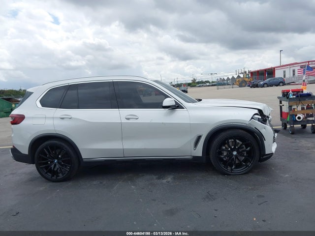 44604198 :رقم المزاد ، 5UXCR4C01P9R99111 vin ، 2023 Bmw X5 Sdrive40i مزاد بيع