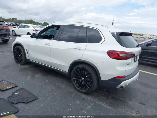 2023 BMW X5 5UXCR4C01P9R99111 Photo 2