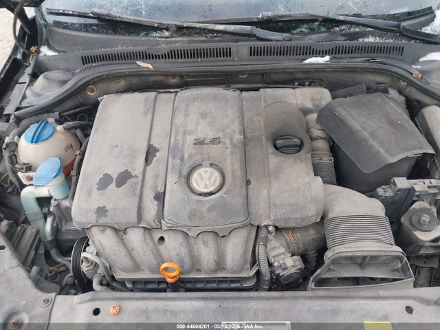 44604201 :رقم المزاد ، 3VWDZ7AJ1BM397710 vin ، 2011 Volkswagen Jetta 2.5l Se مزاد بيع