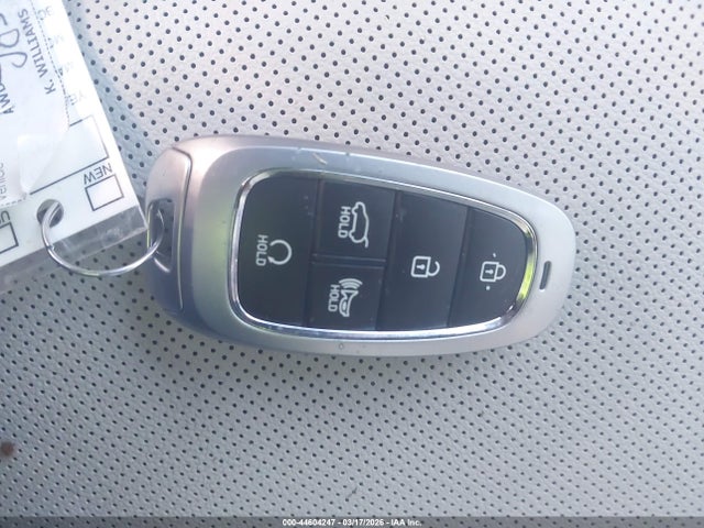 44604247 :رقم المزاد ، 5NMJFCAE7PH270853 vin ، 2023 Hyundai Tucson Sel مزاد بيع