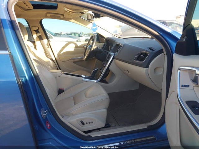 YV1612FS3E2283768 Volvo S60 T5