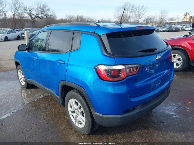 2018 JEEP COMPASS 3C4NJCAB9JT351420 Photo 2