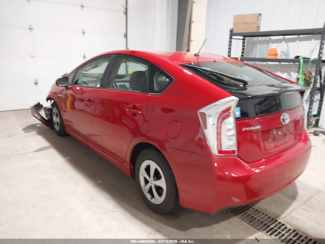 Toyota Prius Two 2014 JTDKN3DU0E1756986 Image 3