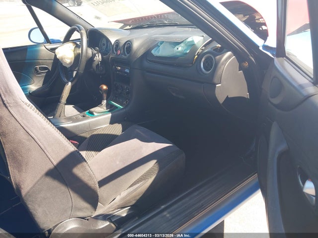 Продажа на аукционе авто 2004 Mazda Mx-5 Miata Cloth, vin: JM1NB353240403021, номер лота: 44604313