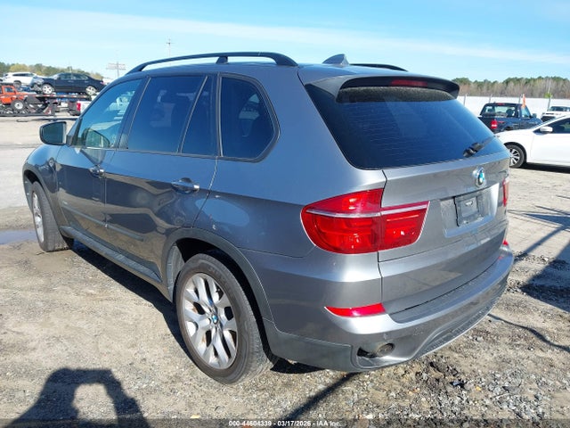 2012 BMW X5 5UXZV4C57CL755168 Photo 2