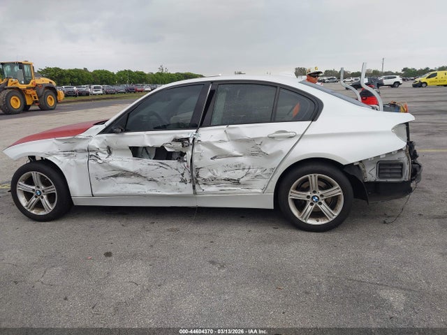 44604370 :رقم المزاد ، WBA3A5C52DF356609 vin ، 2013 Bmw 328i مزاد بيع