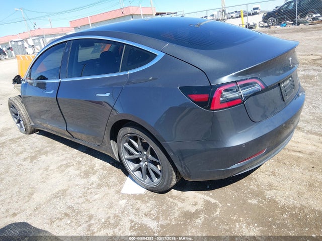 2019 Tesla Model 3 Long Range/performance მანქანა იყიდება აუქციონზე, vin: 5YJ3E1EB5KF386546, აუქციონის ნომერი: 44604393
