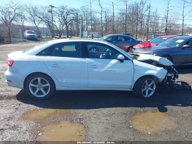 2016 Audi A3 2.0t Premium მანქანა იყიდება აუქციონზე, vin: WAUB8GFF0G1030364, აუქციონის ნომერი: 44604453
