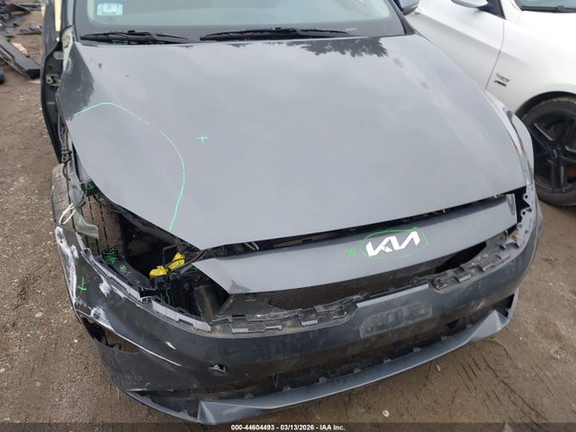 3KPF24AD6PE662972 KIA Forte Lxs