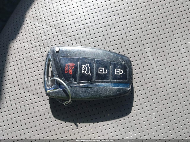 44604509 :رقم المزاد ، KM8SRDHF3HU185398 vin ، 2017 Hyundai Santa Fe Limited Ultimate مزاد بيع