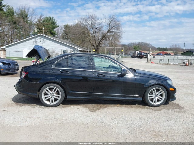Продаж на аукціоні авто 2013 Mercedes-benz C 300 Sport 4matic, vin: WDDGF8AB5DR286625, номер лоту: 44604543