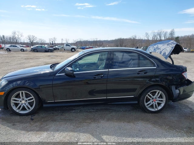 Продаж на аукціоні авто 2013 Mercedes-benz C 300 Sport 4matic, vin: WDDGF8AB5DR286625, номер лоту: 44604543