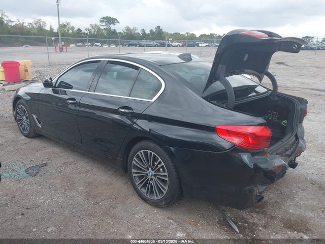 2017 BMW 530I WBAJA5C34HG895044 Photo 2
