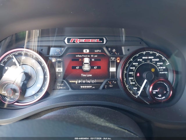 44604654 :رقم المزاد ، 1C6SRFLT1KN559500 vin ، 2019 Ram 1500 Rebel  4x4 5'7 Box مزاد بيع