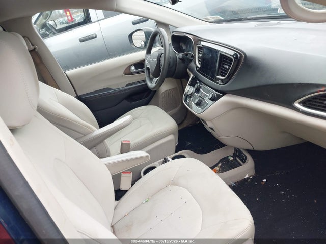 Продаж на аукціоні авто 2017 Chrysler Pacifica Touring, vin: 2C4RC1DG5HR609288, номер лоту: 44604735