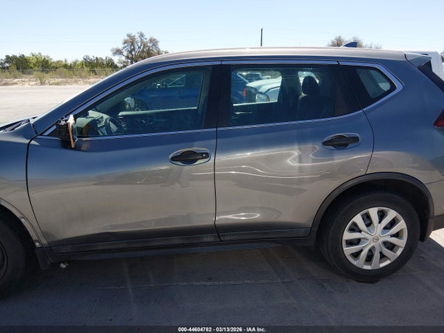 Nissan ROGUE S 2018 5N1AT2MT1JC715845 Image 14