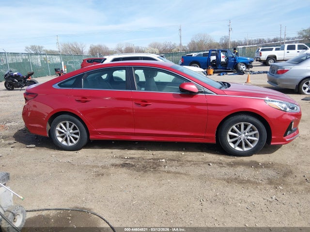 5NPE24AF0KH820370 Hyundai SONATA SE