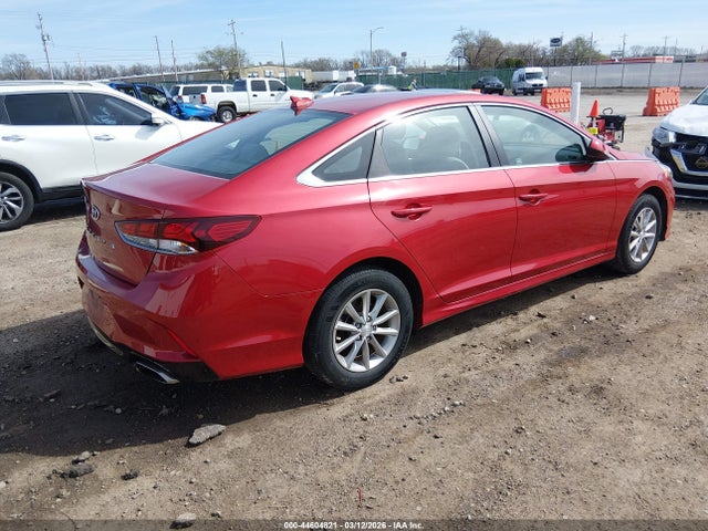 5NPE24AF0KH820370 Hyundai SONATA SE