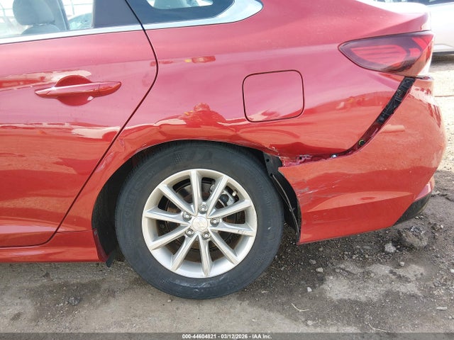 5NPE24AF0KH820370 Hyundai SONATA SE