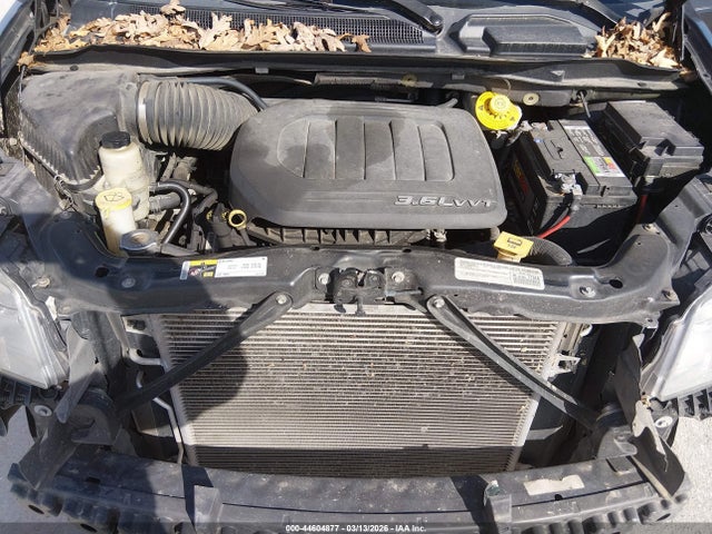 44604877 :رقم المزاد ، 2C4RC1BGXFR618584 vin ، 2015 Chrysler Town & Country Touring مزاد بيع