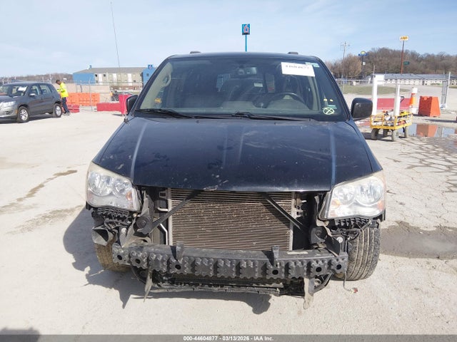 44604877 :رقم المزاد ، 2C4RC1BGXFR618584 vin ، 2015 Chrysler Town & Country Touring مزاد بيع