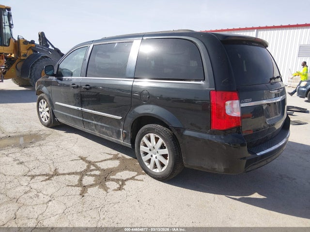 44604877 :رقم المزاد ، 2C4RC1BGXFR618584 vin ، 2015 Chrysler Town & Country Touring مزاد بيع