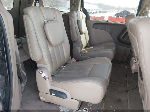 44604877 :رقم المزاد ، 2C4RC1BGXFR618584 vin ، 2015 Chrysler Town & Country Touring مزاد بيع