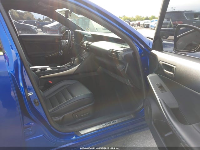 2020 LEXUS IS 300 JTHGA1D22L5101947 Photo 4