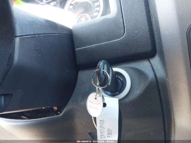 Продажа на аукционе авто 2022 Ram 1500 Classic Tradesman  4x2 6'4 Box, vin: 1C6RR6FGXNS152164, номер лота: 44604918