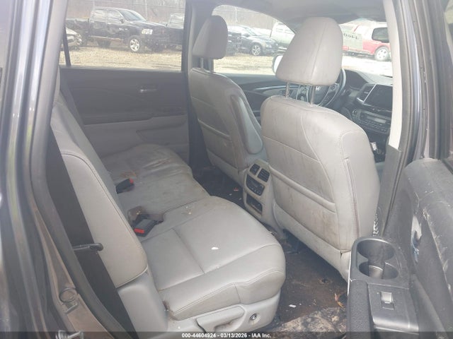 Продажа на аукционе авто 2016 Honda Pilot Ex-l, vin: 5FNYF5H79GB010456, номер лота: 44604924