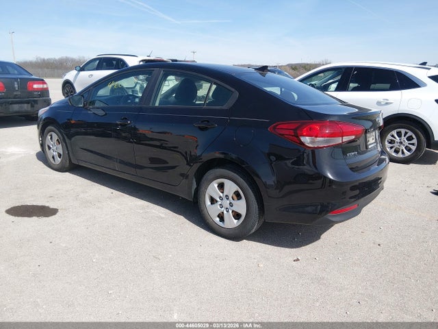 44605029 :رقم المزاد ، 3KPFK4A78JE256581 vin ، 2018 Kia Forte Lx مزاد بيع