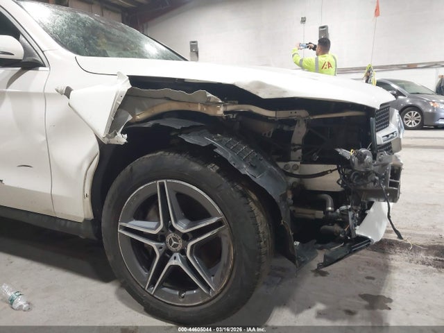 44605044 :رقم المزاد ، W1N0G8EB3MV274069 vin ، 2021 Mercedes-benz Glc 300 4matic Suv مزاد بيع