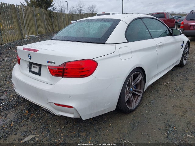 2015 BMW M4 WBS3U9C52FJ968092 Photo 3