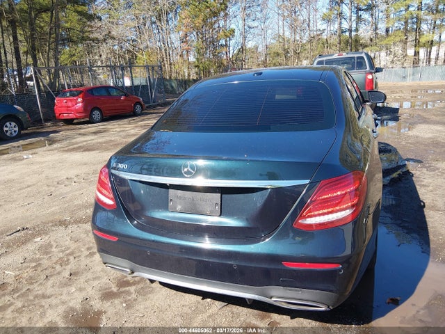 2017 Mercedes-benz E 300 მანქანა იყიდება აუქციონზე, vin: WDDZF4JB6HA014767, აუქციონის ნომერი: 44605062