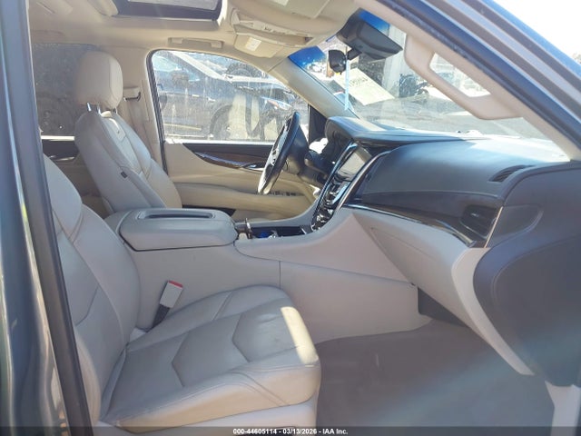 Продаж на аукціоні авто 2019 Cadillac Escalade Premium Luxury, vin: 1GYS4CKJ4KR285931, номер лоту: 44605114