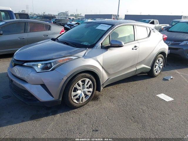 JTNKHMBX8K1053377 Toyota C-HR LE
