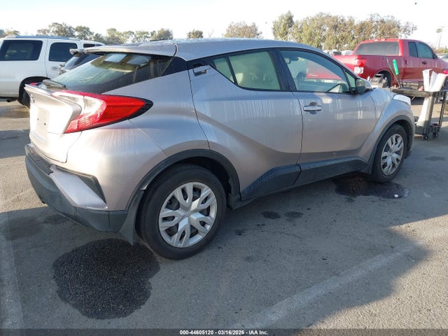 JTNKHMBX8K1053377 Toyota C-HR LE