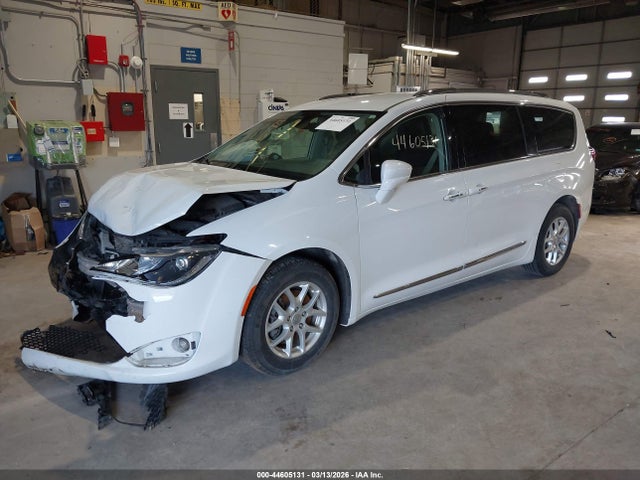 2020 CHRYSLER PACIFICA 2C4RC1BG8LR157297 Photo 1