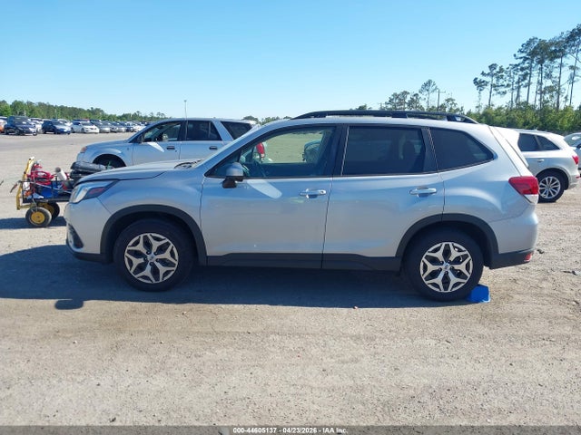 2023 Subaru Forester Premium მანქანა იყიდება აუქციონზე, vin: JF2SKAECXPH475096, აუქციონის ნომერი: 44605137