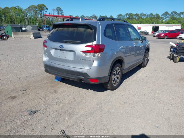 2023 Subaru Forester Premium მანქანა იყიდება აუქციონზე, vin: JF2SKAECXPH475096, აუქციონის ნომერი: 44605137